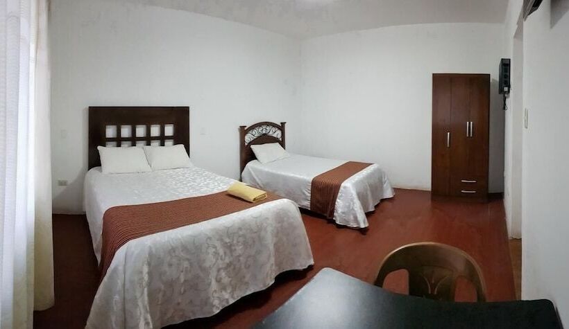 هاستل La Cabaña