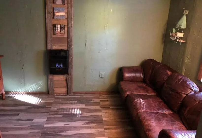 هاستل Seafarer Inn And Cottages