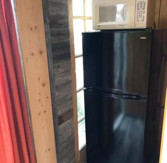 هاستل Seafarer Inn And Cottages