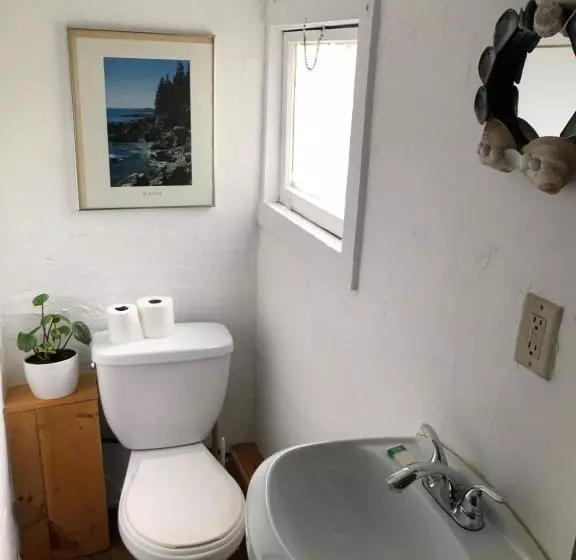 هاستل Seafarer Inn And Cottages