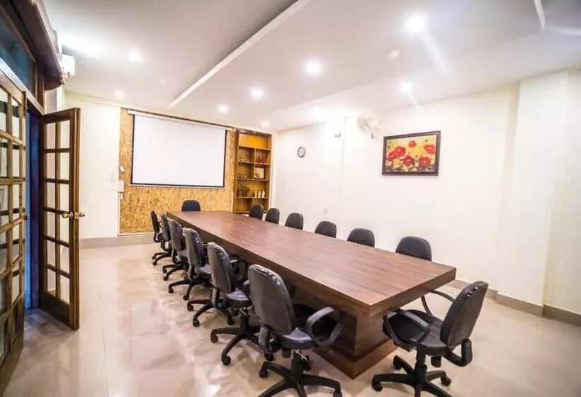 Majatalo Apsara Guest House