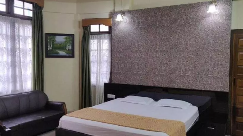 Majatalo Apsara Guest House