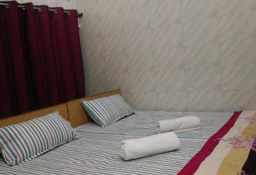 پانسیون Goldy Guest House