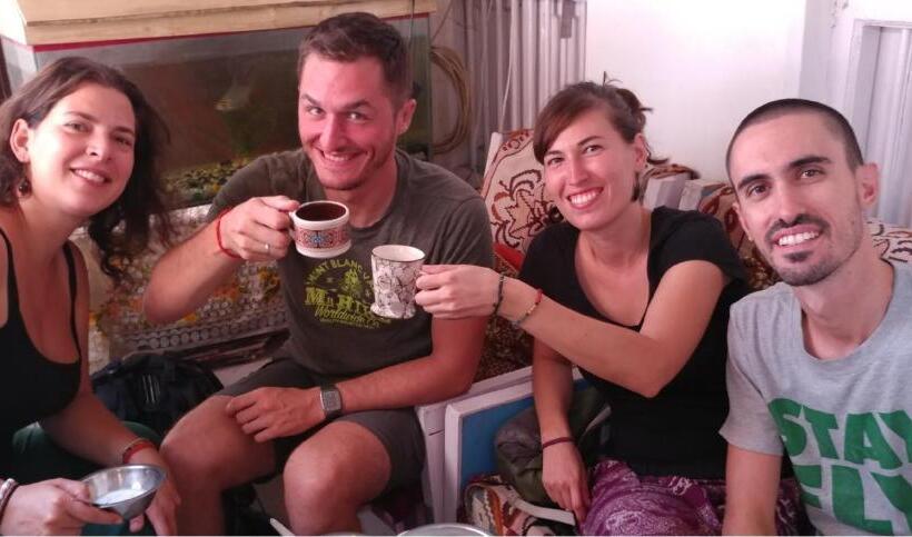 پانسیون Goldy Guest House