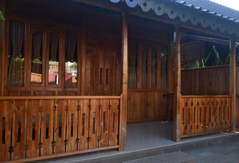 بنسيون Joglo Villa Bali
