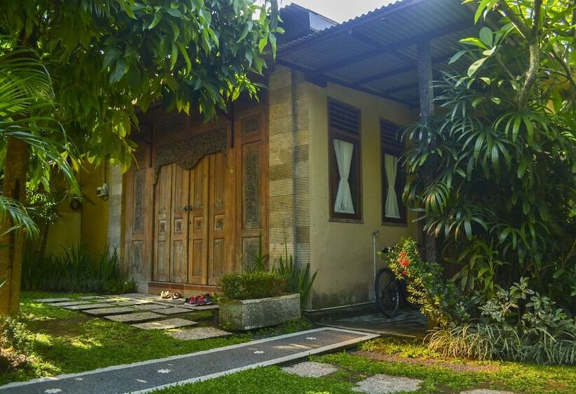 بنسيون Joglo Villa Bali