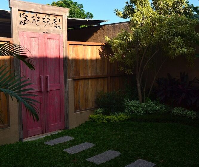 بنسيون Joglo Villa Bali