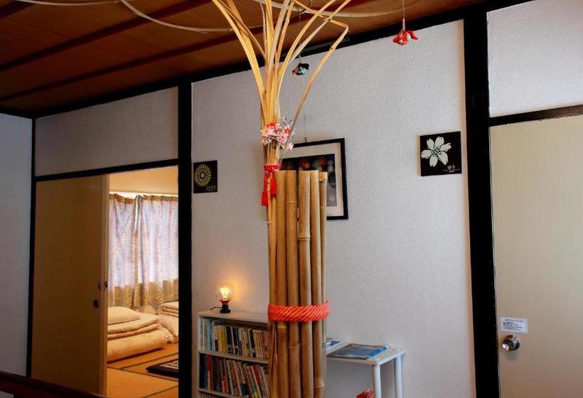 بنسيون Oyado Hana