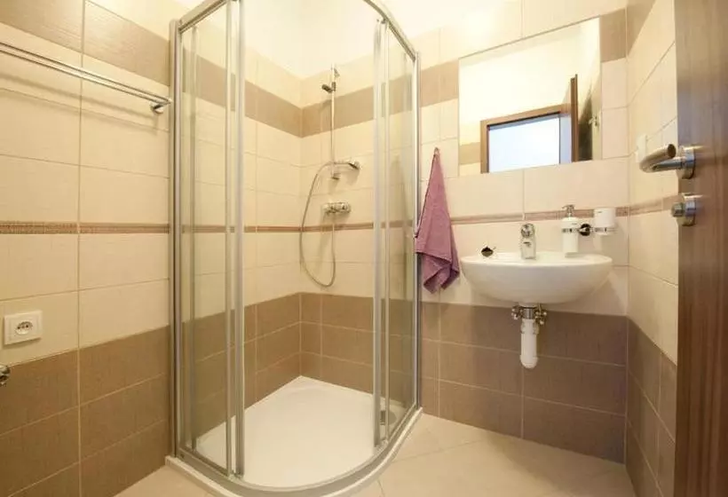 Majatalo Penzion žurek