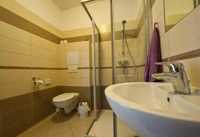 Majatalo Penzion žurek