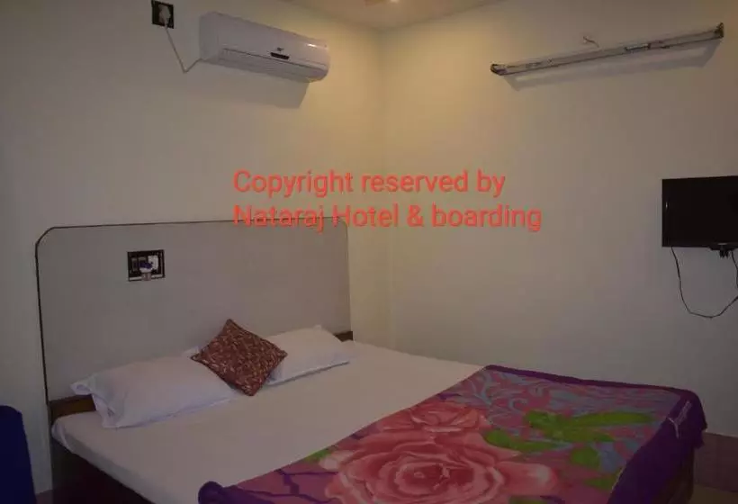 Retkeilymaja Nataraj Hotel And Boarding
