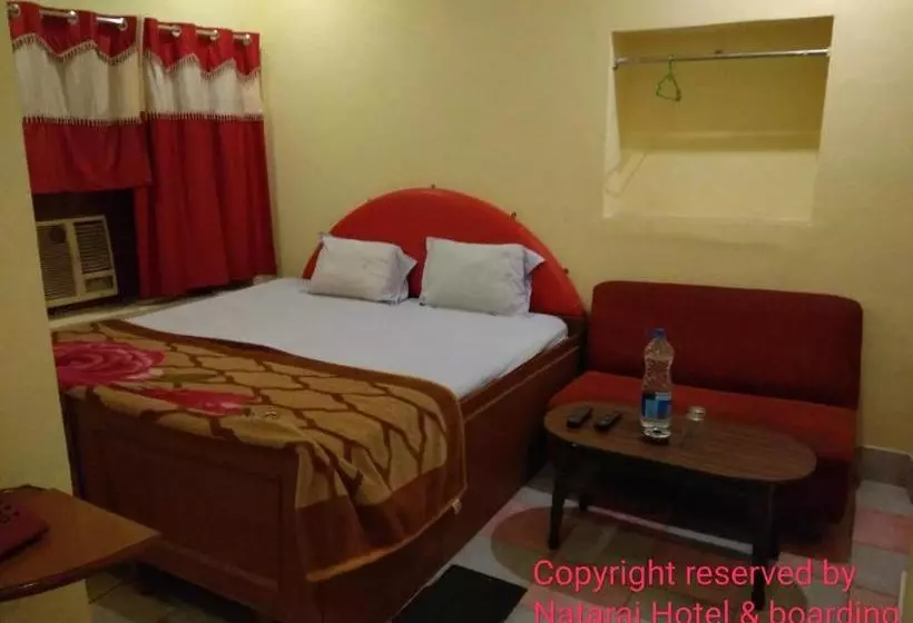 Retkeilymaja Nataraj Hotel And Boarding