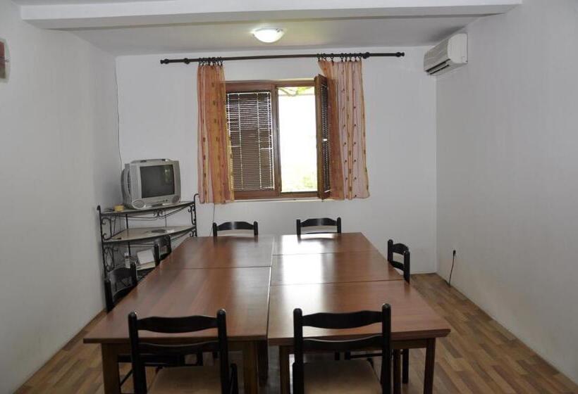 پانسیون Guest House Lalic