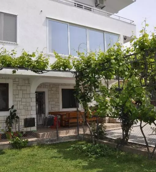 پانسیون Guest House Lalic