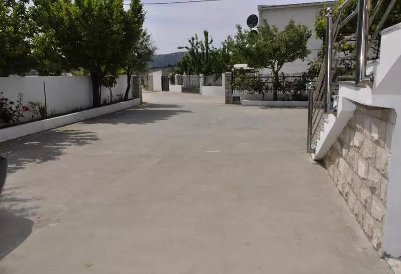 پانسیون Guest House Lalic