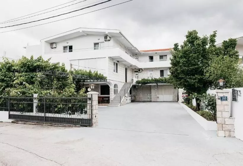 پانسیون Guest House Lalic