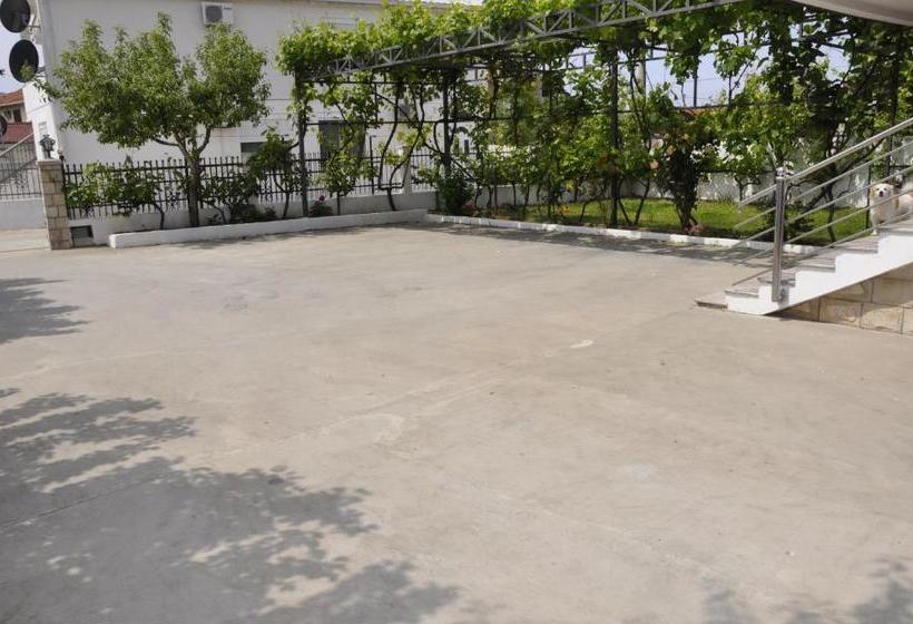 پانسیون Guest House Lalic