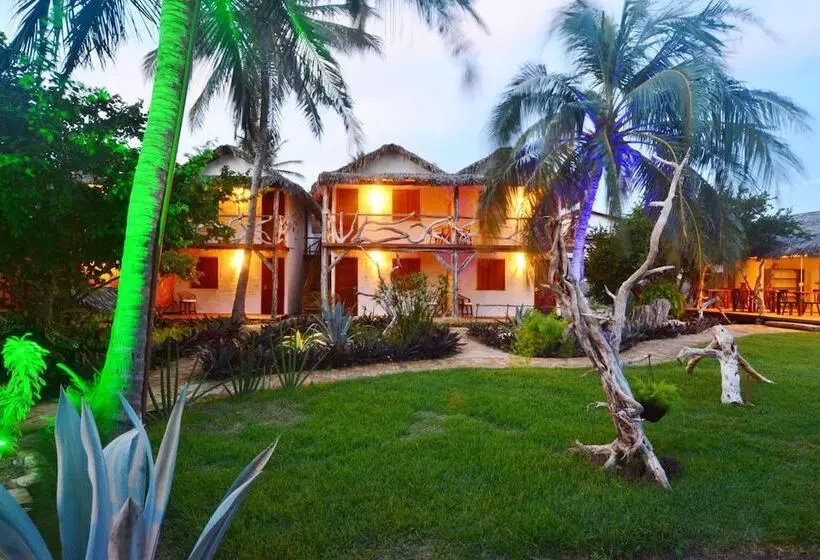 ペンション Pousada Titas