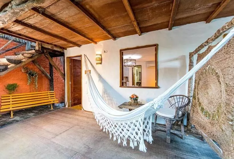 ペンション Pousada Titas