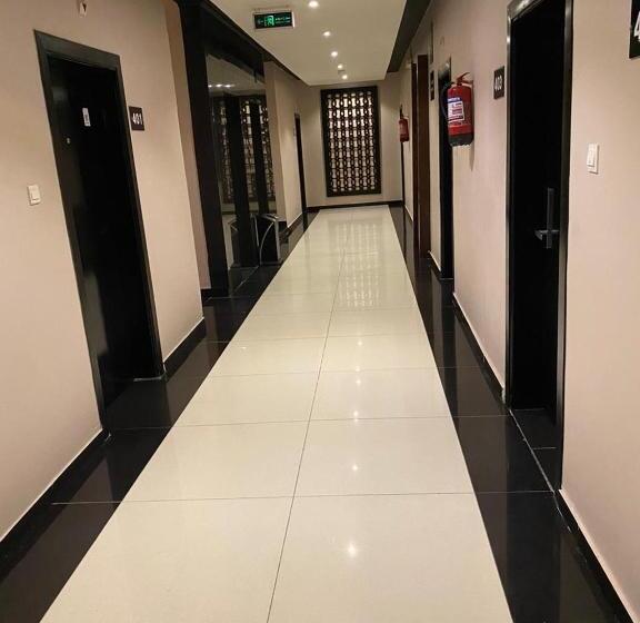 Al Taif Suites   Al Faisaliah