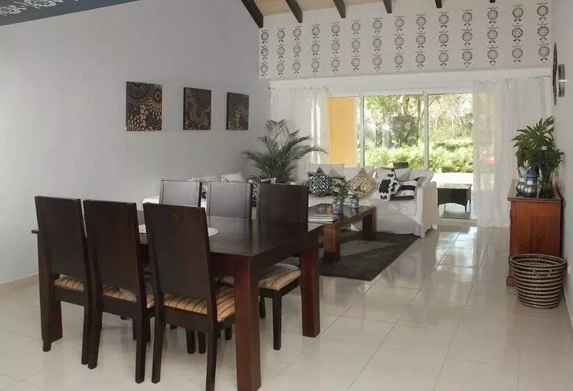 Casa Del Lago