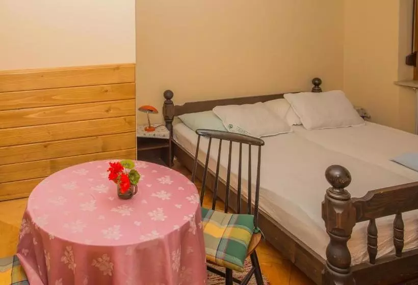 هتل Bio Turistična Kmetija Frčej Zupan