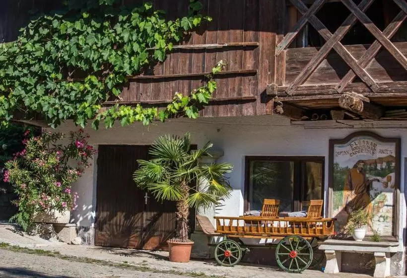 هتل Bio Turistična Kmetija Frčej Zupan