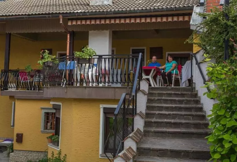 هتل Bio Turistična Kmetija Frčej Zupan