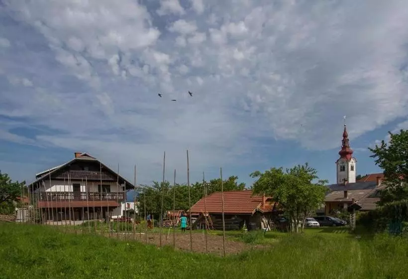 هتل Bio Turistična Kmetija Frčej Zupan