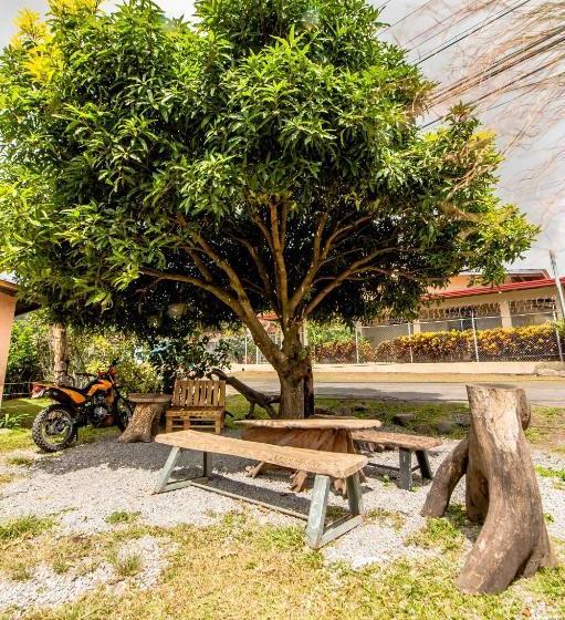 ペンション Arte Hostal