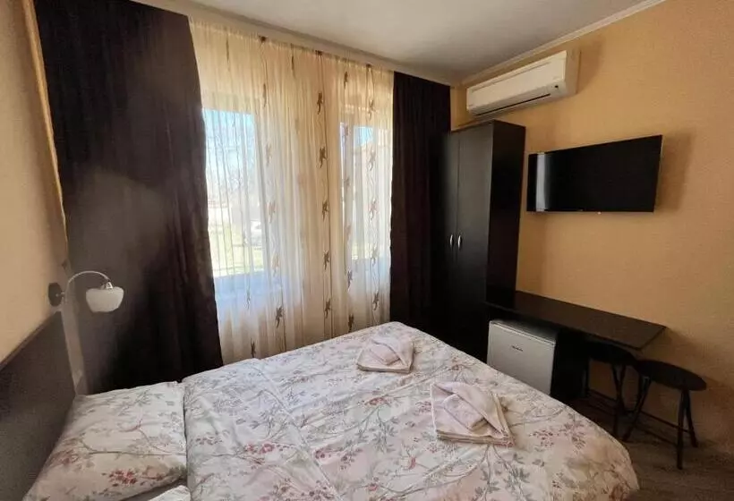 ペンション Guesthouse Zornitsa