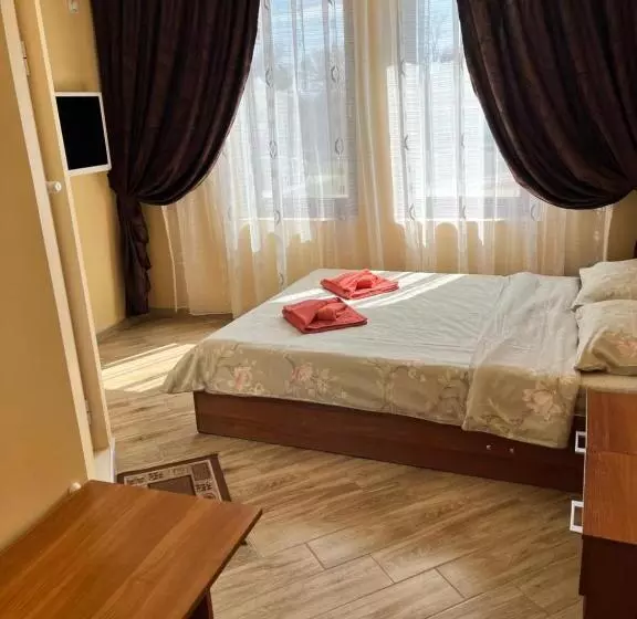 ペンション Guesthouse Zornitsa