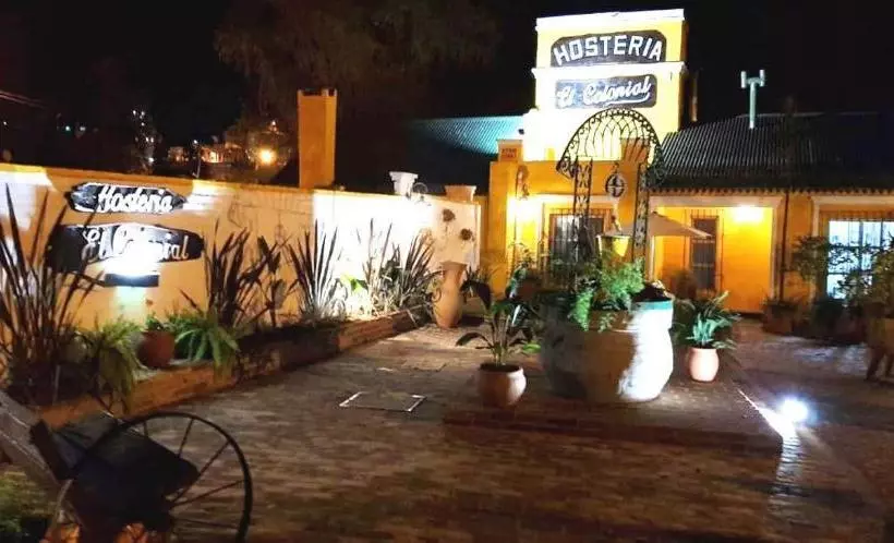 Retkeilymaja Hosteria El Colonial