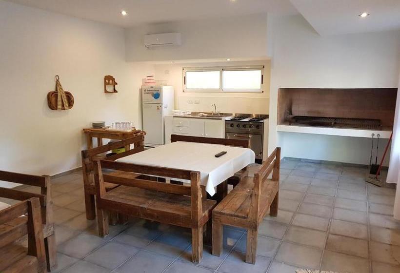 فندق صغير Hosteria El Colonial