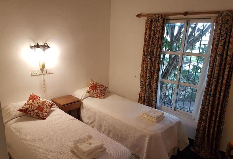 فندق صغير Hosteria El Colonial