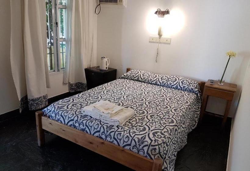 فندق صغير Hosteria El Colonial