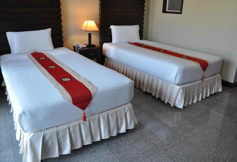 فندق صغير Karon Bay Inn