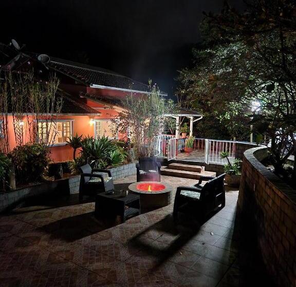 פנסיון Nina Flor Pousada Lumiar