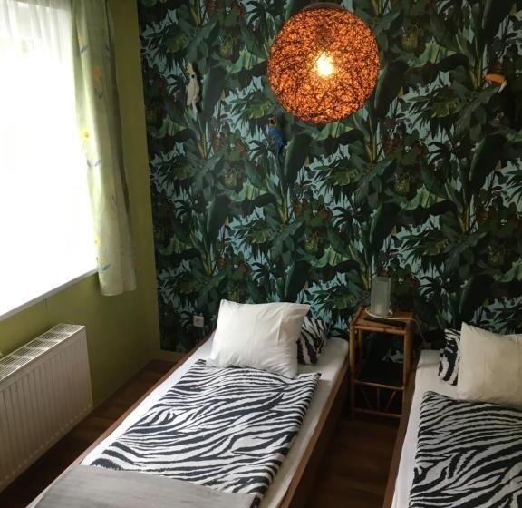 הוסטל Gasthaus Zum Stadtwald