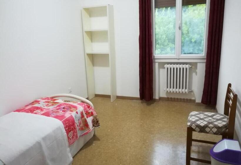 בית מלון כפרי Venice Garden House