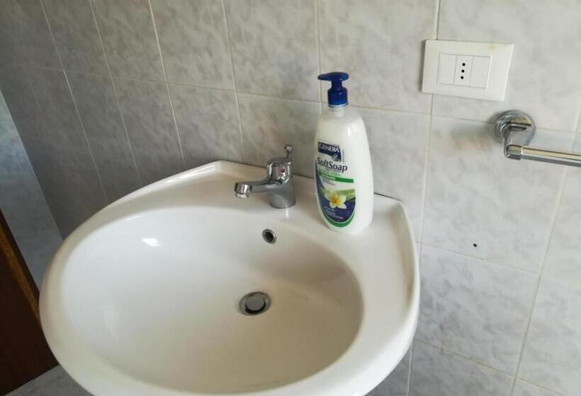 בית מלון כפרי Venice Garden House