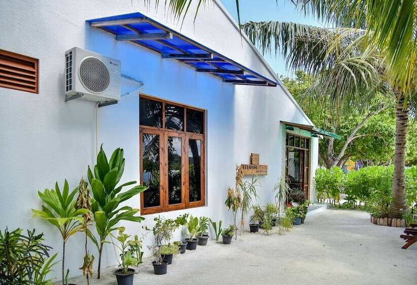 پانسیون Ithaa Beach Maldives