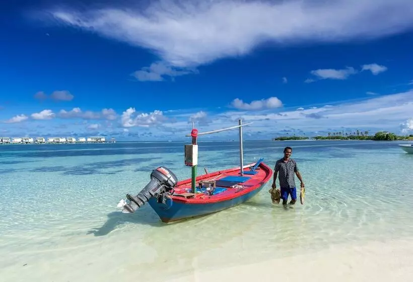 پانسیون Ithaa Beach Maldives