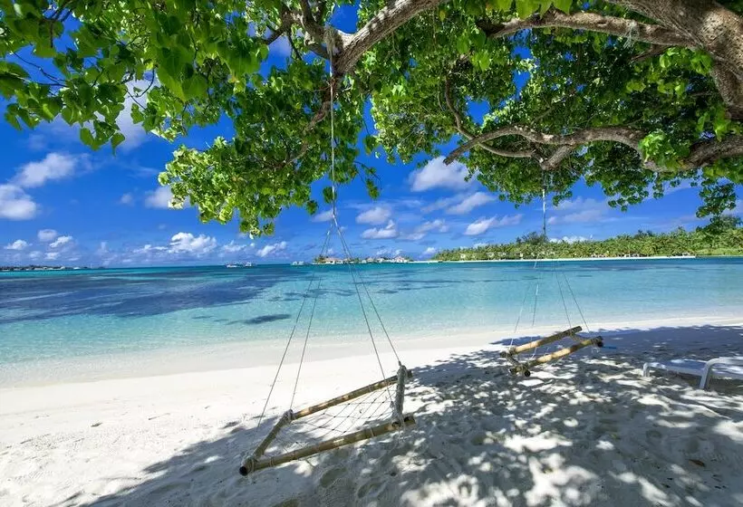 پانسیون Ithaa Beach Maldives
