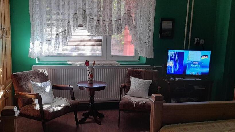 پانسیون Kucerak Kod Bobe Vrdnik