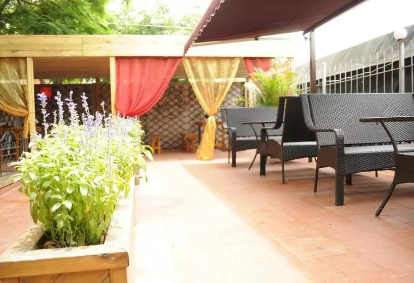 پانسیون Shuhaiwan Guest House