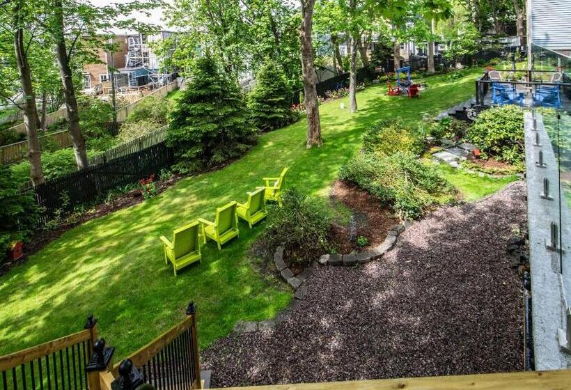 پانسیون The Elizabeth Manor Guesthouse