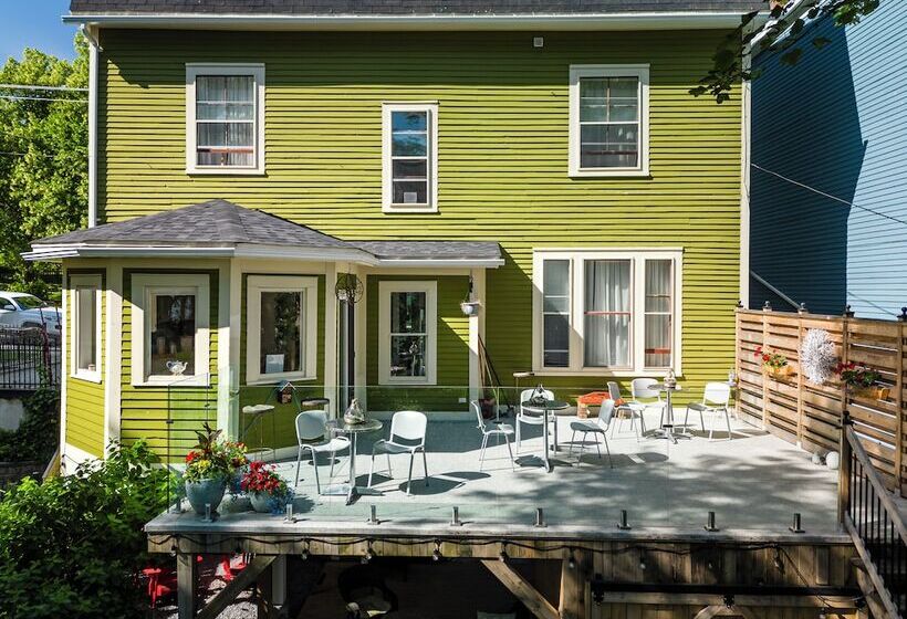 پانسیون The Elizabeth Manor Guesthouse