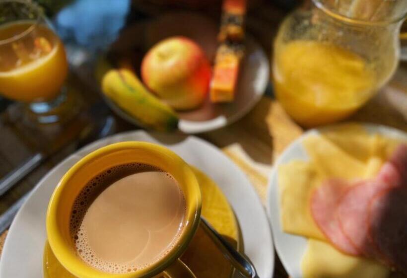 ペンション Vivie Pousada