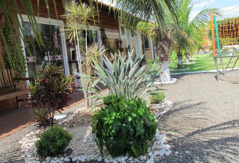 پانسیون Pousada Quinta Das Aroeiras